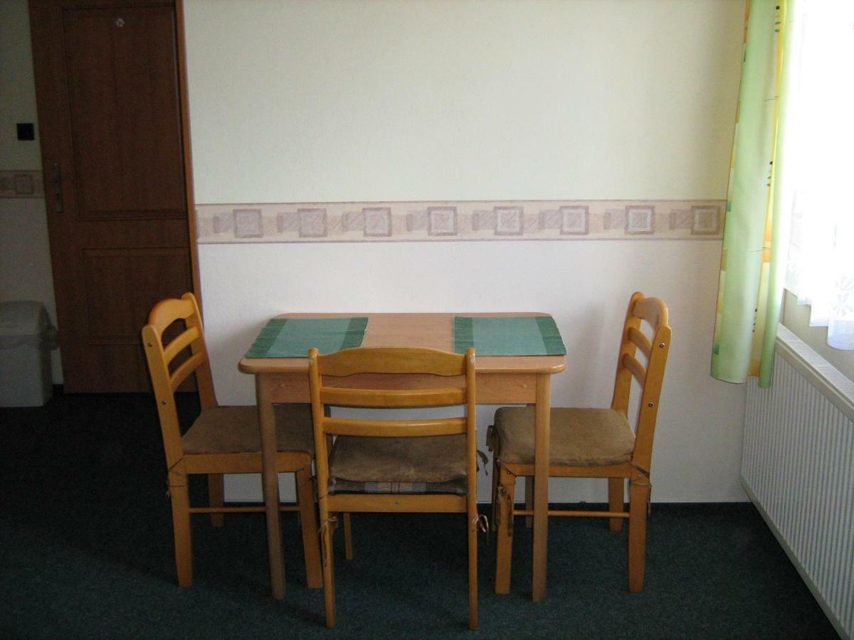 Penzion Albina - Restaurace Vysoke nad Jizerou Ngoại thất bức ảnh